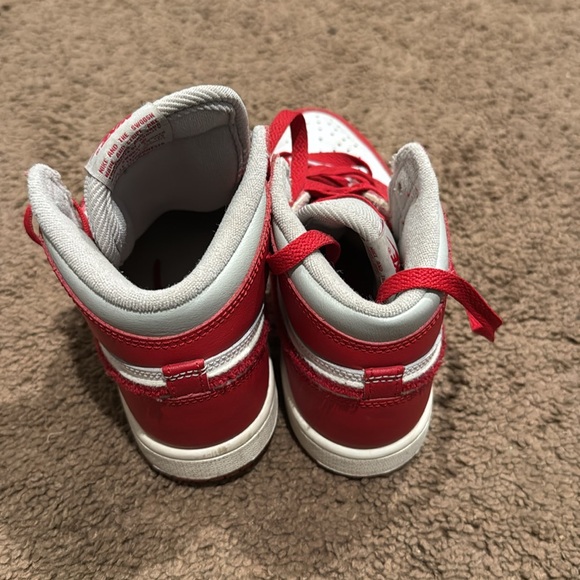 Used Nike air Jordan’s - Picture 3 of 4